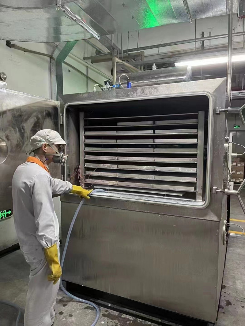 上海某廠家采購生產型冷凍干燥機用于大批量生產益生菌項目