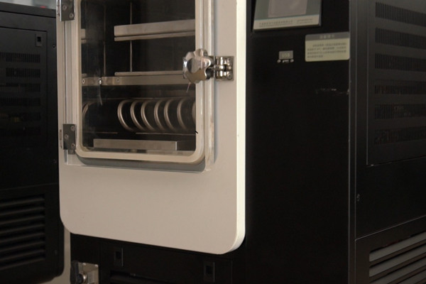 新芝真空冷凍干燥設備外觀實拍圖2