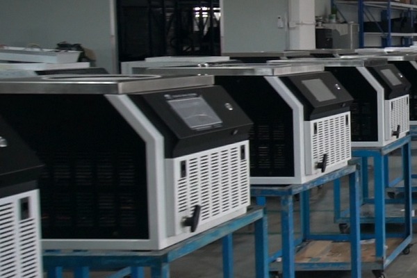 2025小型實驗室藥品凍干機選購指南